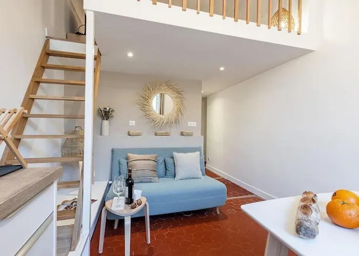 Prefecture 15 - Old Town Duplex 2 Doubles Beds