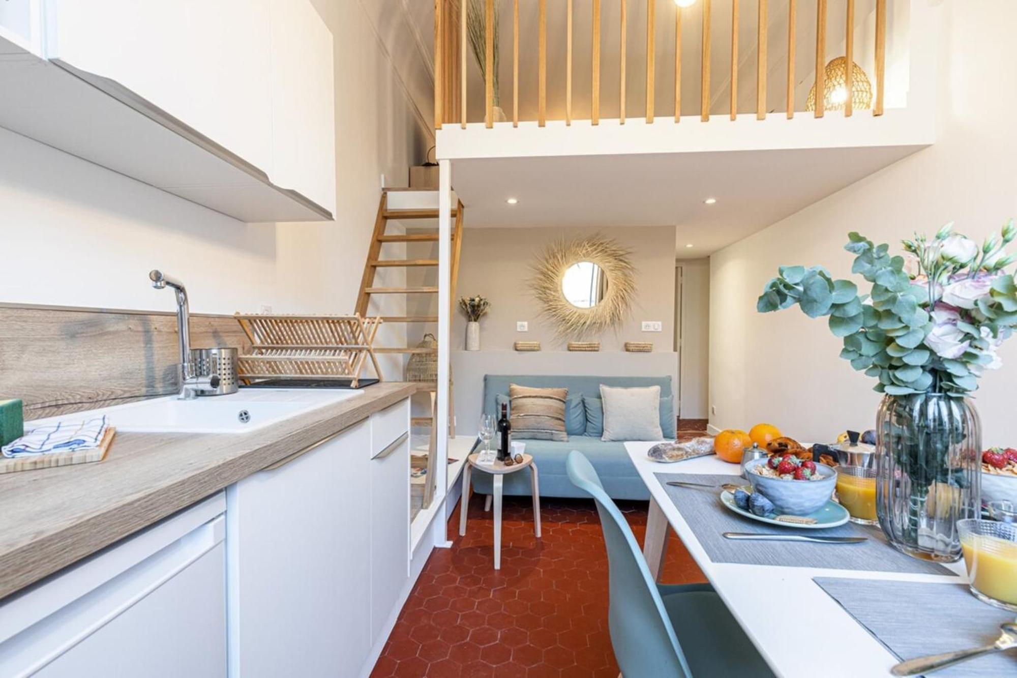 Prefecture 15 - Old Town Duplex 2 Doubles Beds * Nice